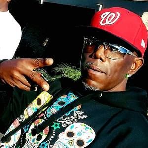 Meet your Posher, Dee